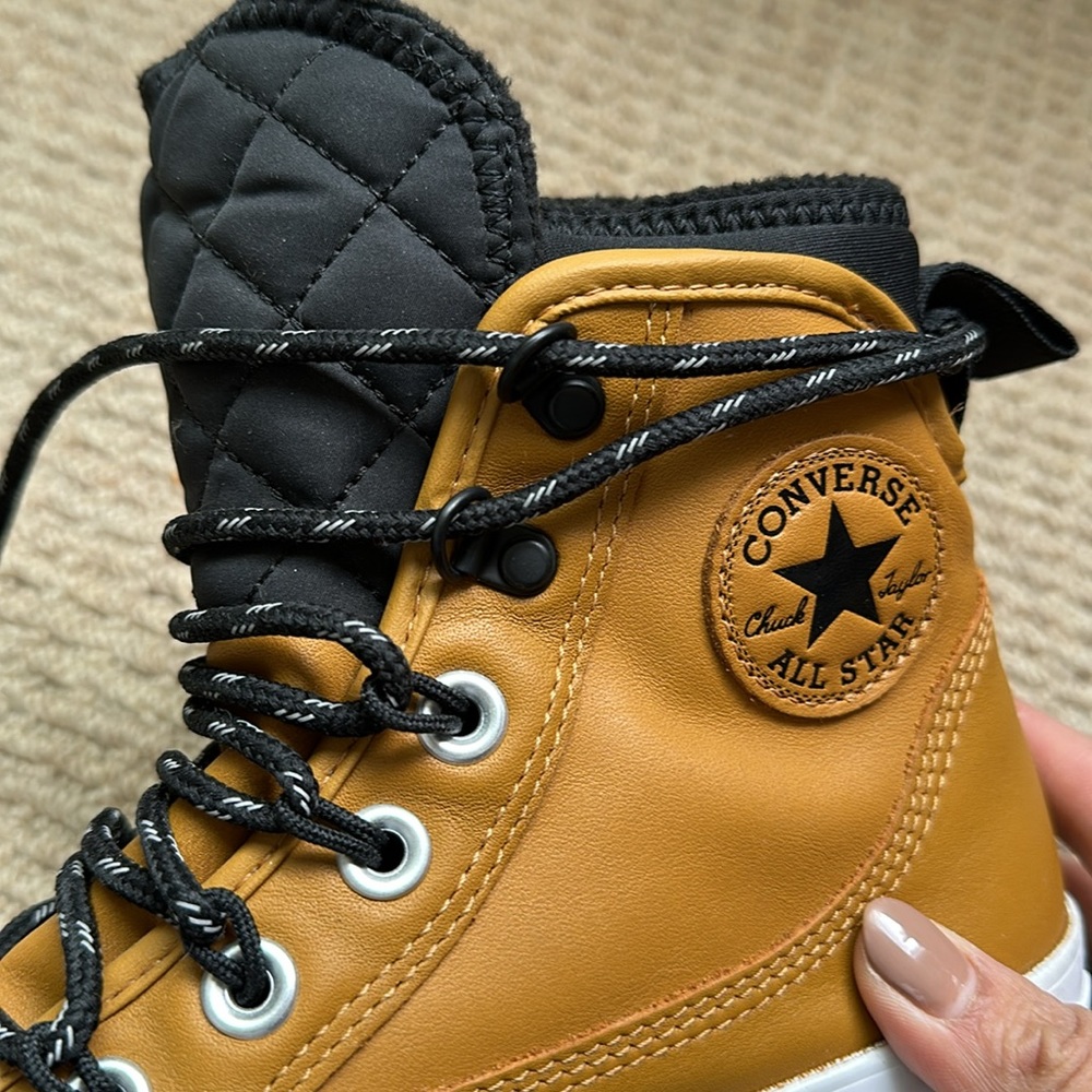 New Waterproof Converse, counter climate technology, women’s size 6/men’s size 4